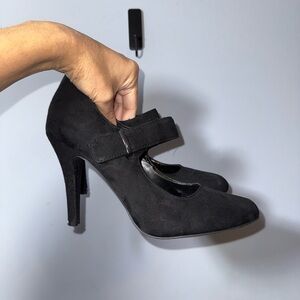 X-Appeal Women’s Black Carson Mary Jane Heels Size 10 EUC